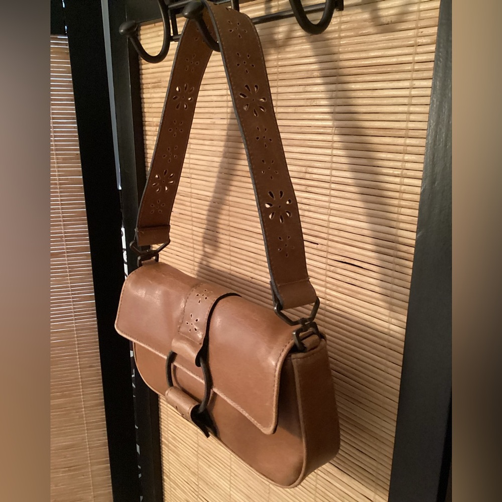 💗 Vintage Y2K baby bag laser cut vegan leather camel brown tan small purse